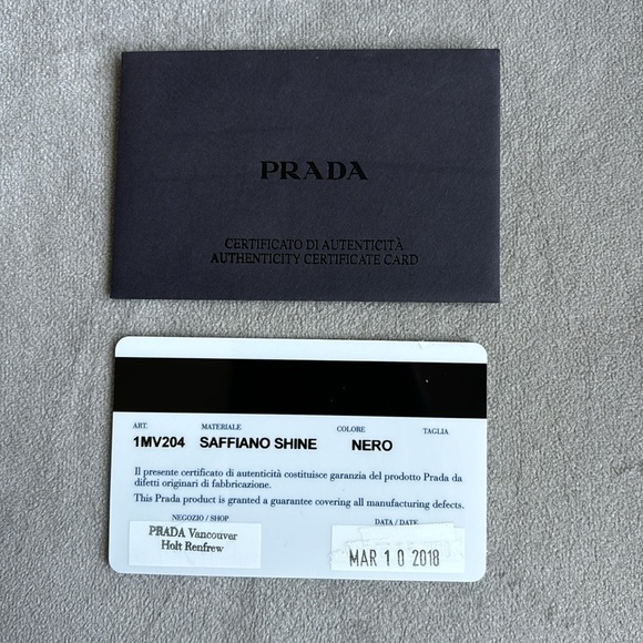 SOLD ‼️Prada Wallet - Picture 4 of 15